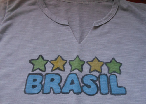 Customizando camiseta Brasil